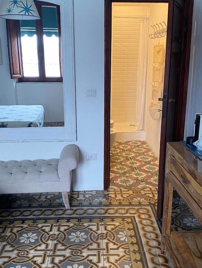 Готель Le Stanze Sul Mare Портоферрайо Екстер'єр фото